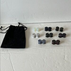 Set of Stone Ear Plugs with Velvet Pouch 16mm